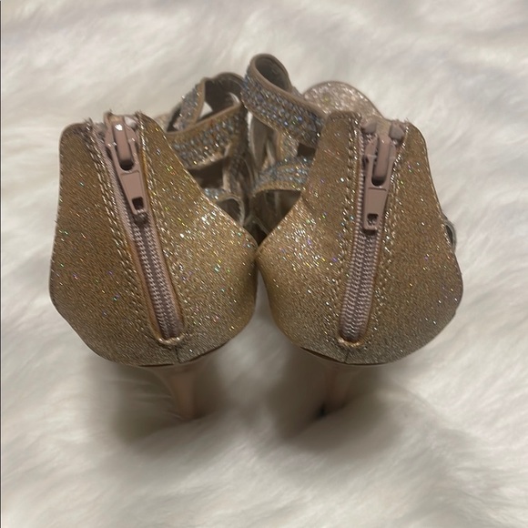 Women's Glitter Sandals - Gold - Picture 3 of 6